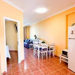 Piso Agaves Адехе