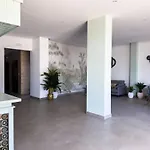Piso Agaves Адехе